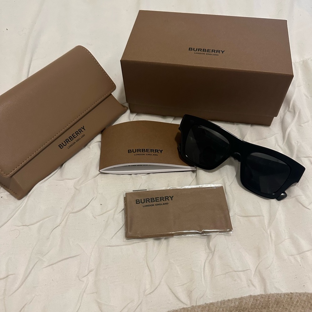 Burberry sunglasses